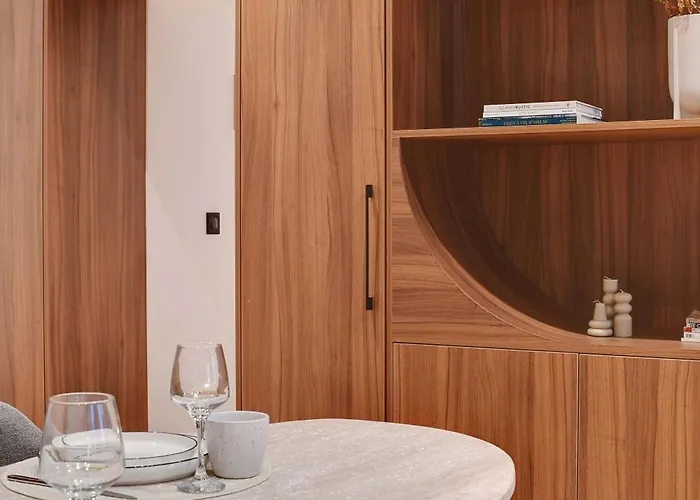 Luxury In The Heart Or Paris-notre Dame Paříž